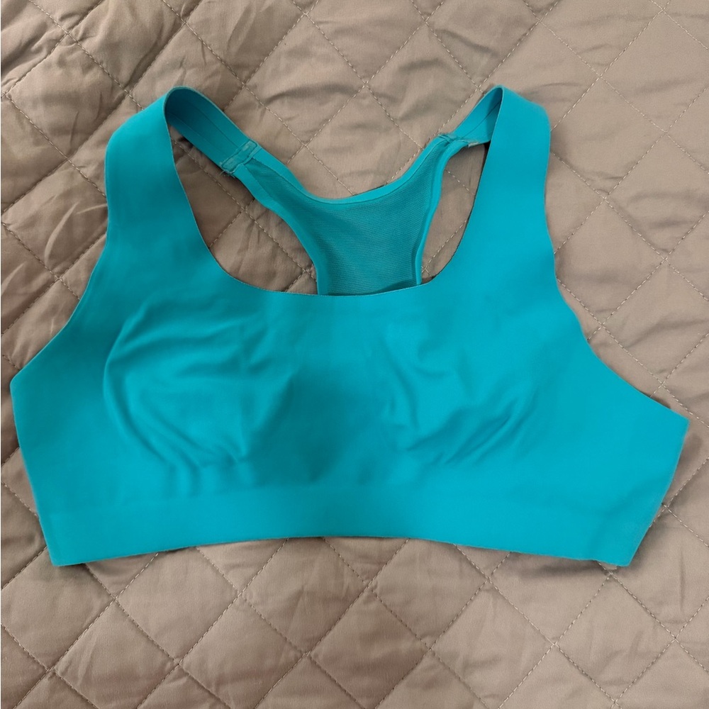 Lululemon Athletica invigorate Blue Sports Bra size 36C